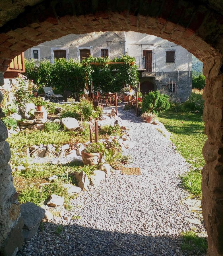B&B L'Abric - Centro Storico Di Limonetto 리모네피에몬테 외부 사진