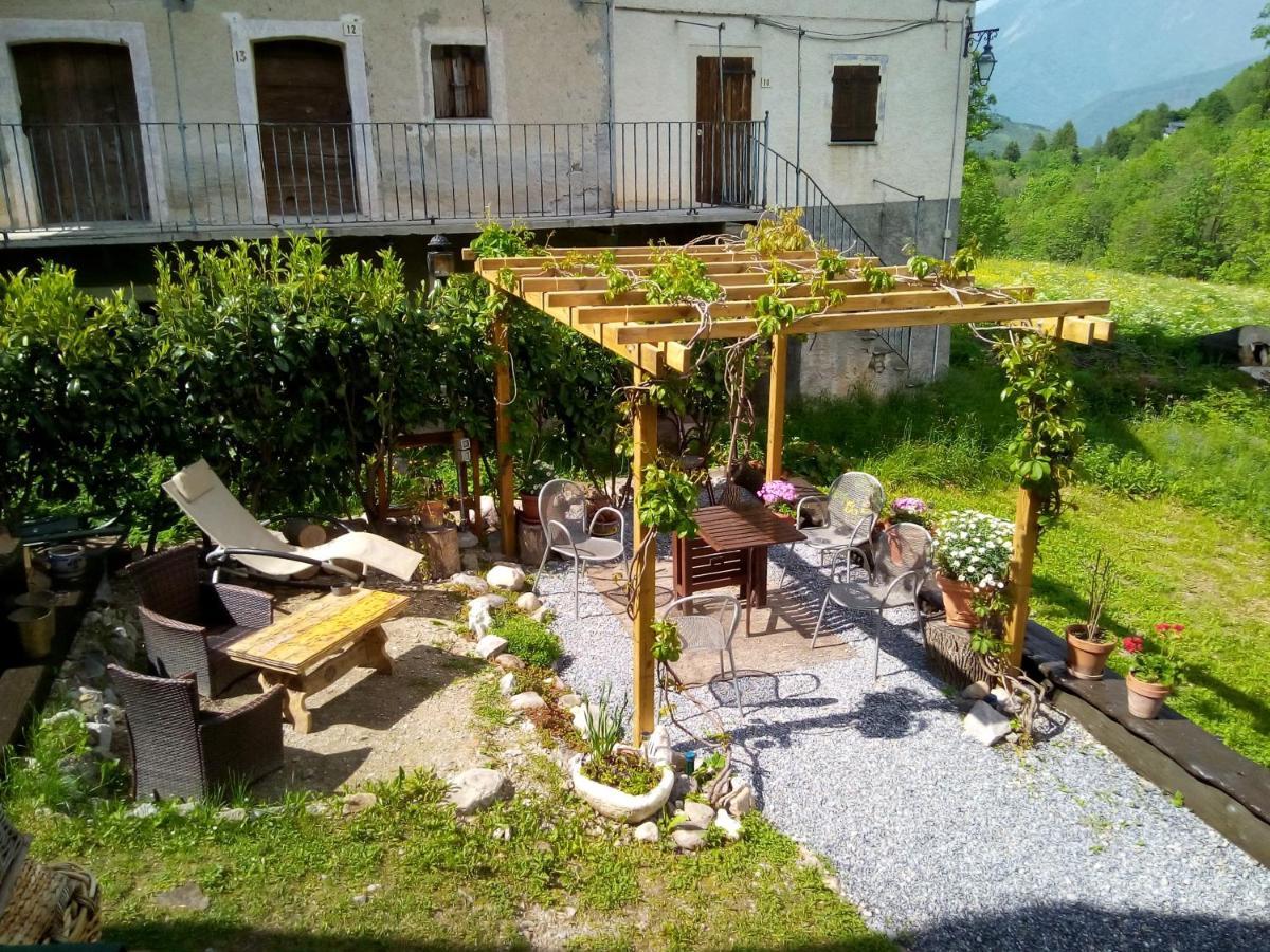 B&B L'Abric - Centro Storico Di Limonetto 리모네피에몬테 외부 사진